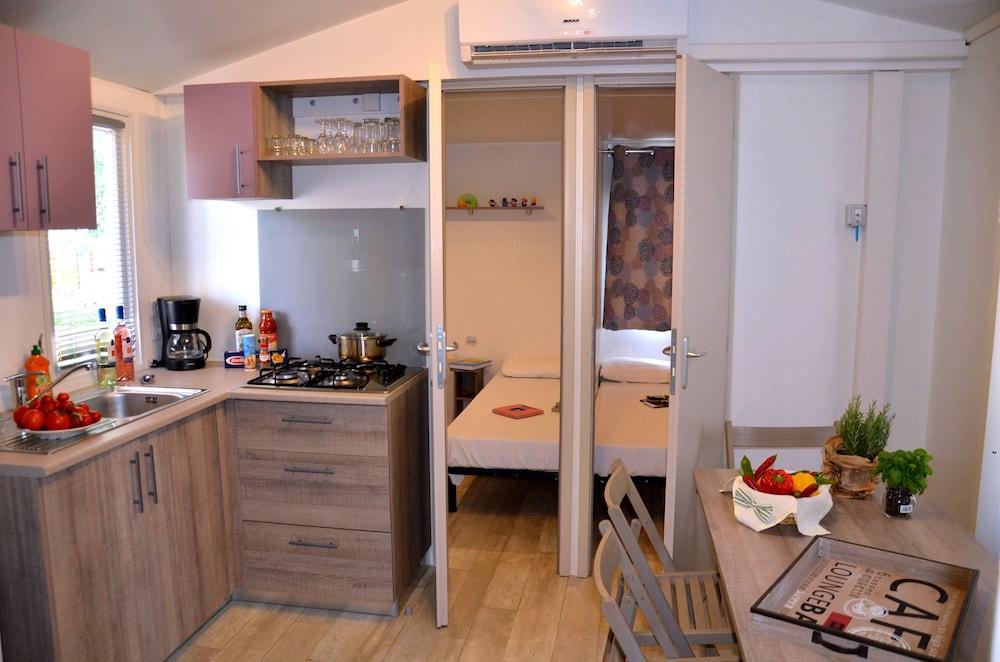 Happy Camp Mobile Homes In Camping Laguna Village Caorle Exteriör bild