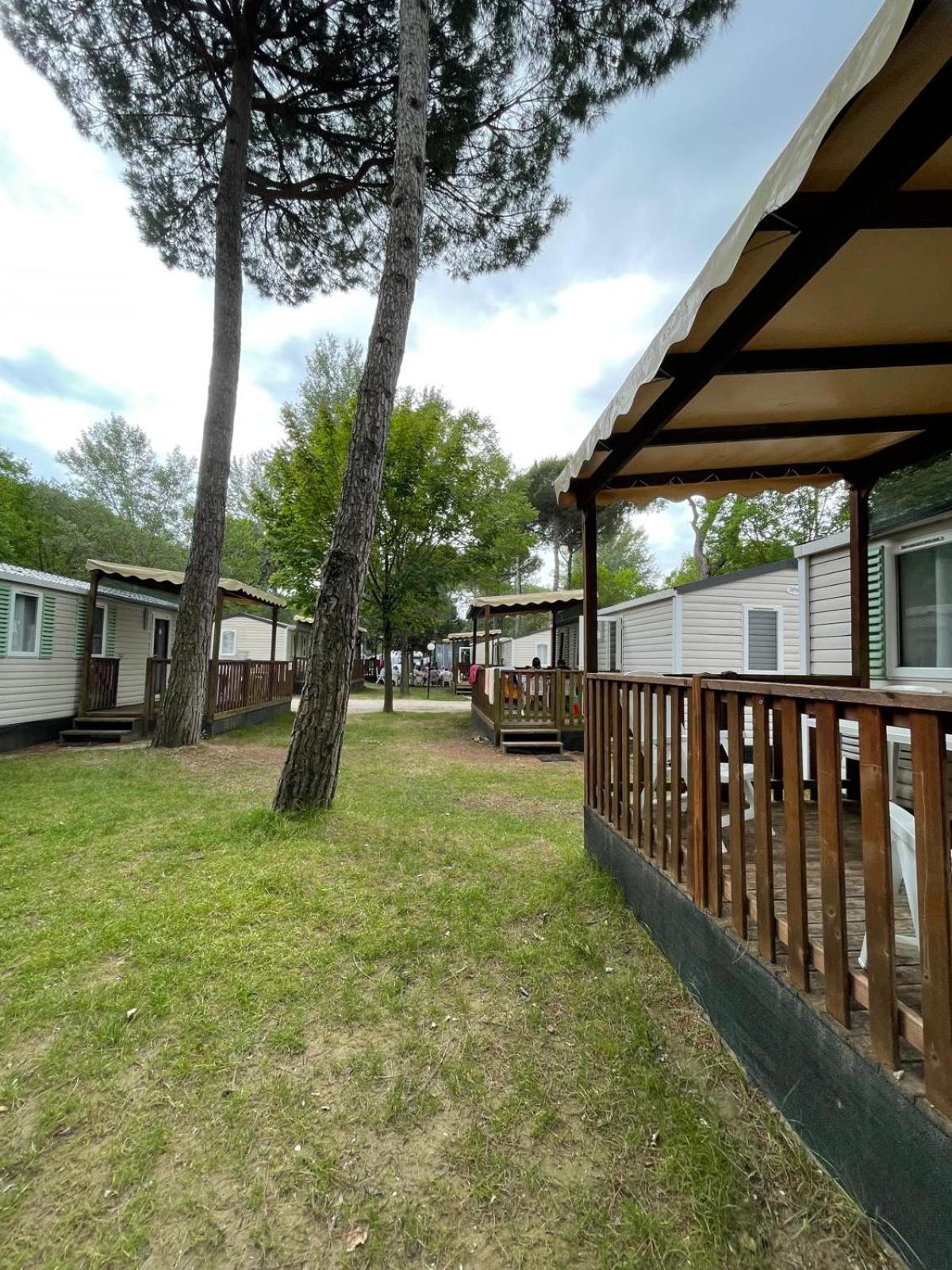 Happy Camp Mobile Homes In Camping Laguna Village Caorle Exteriör bild