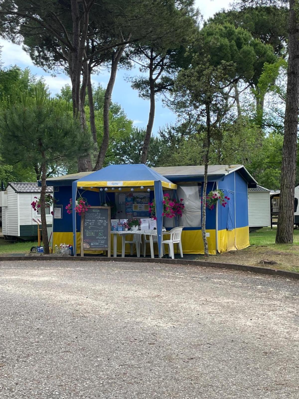 Happy Camp Mobile Homes In Camping Laguna Village Caorle Exteriör bild