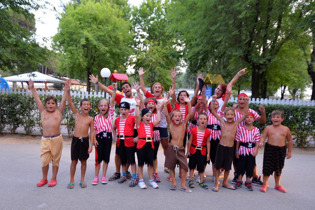 Happy Camp Mobile Homes In Camping Laguna Village Caorle Exteriör bild